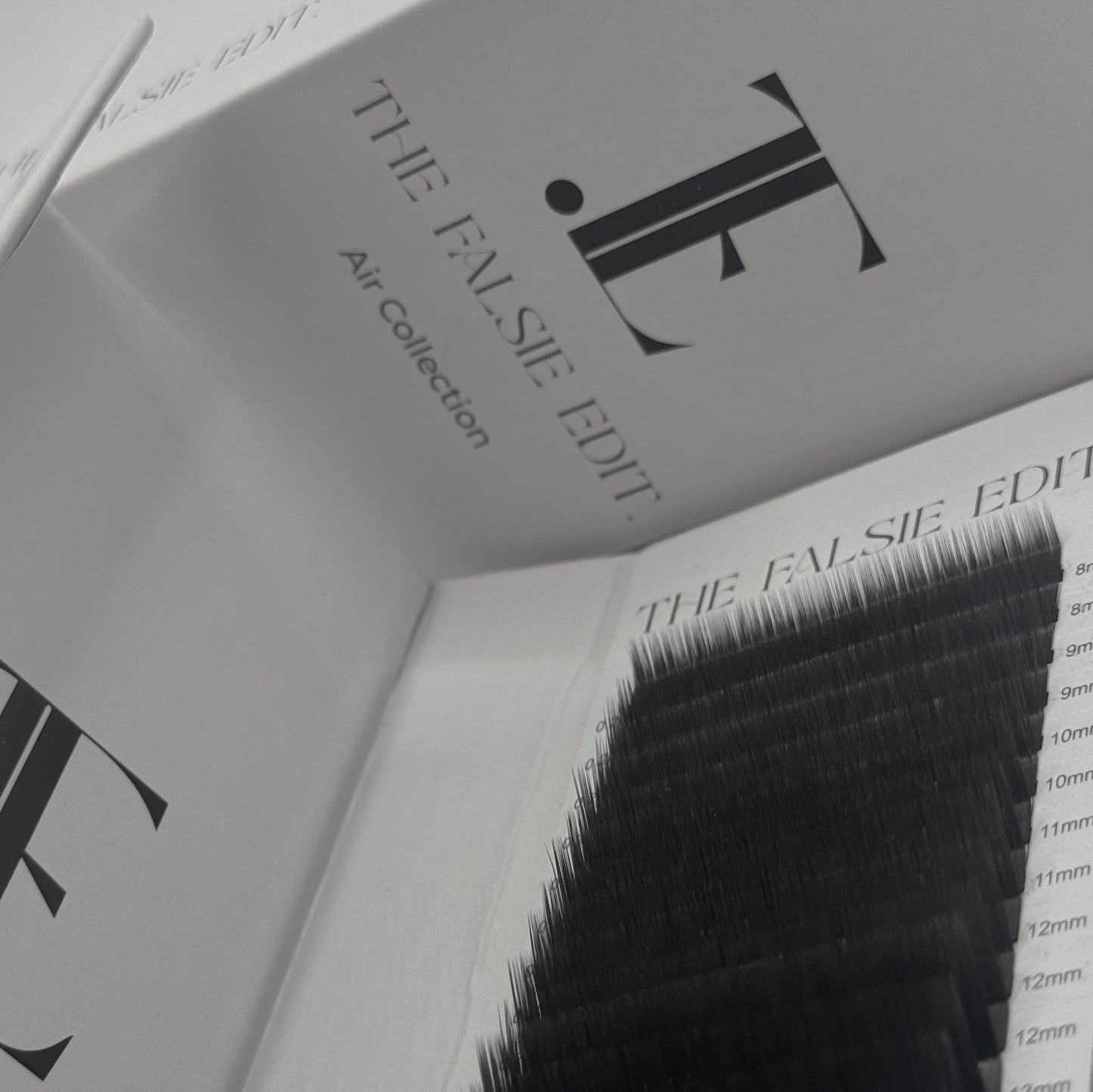 Flat Lash Extension Trays