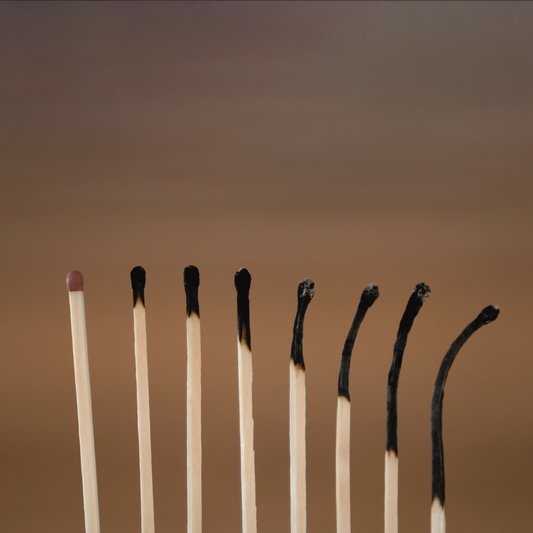 Preventing Burnout: A Guide for Eyelash Technicians & All Other Beauty Service Providers