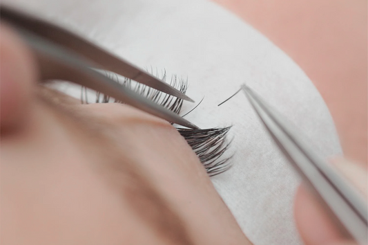 Why Your Lash Extensions Aren't Lasting: 7 Common Reasons & How to Fix Them 