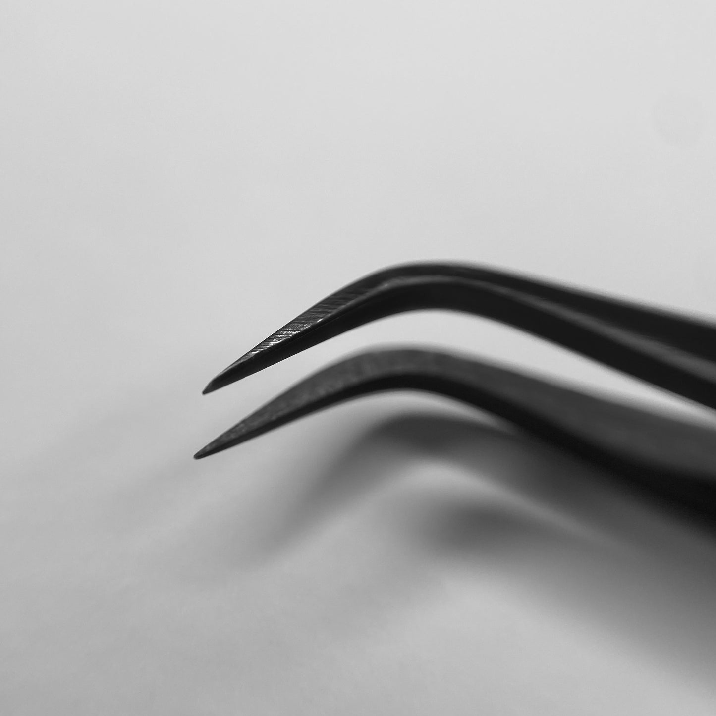 Curved Volume Tweezer